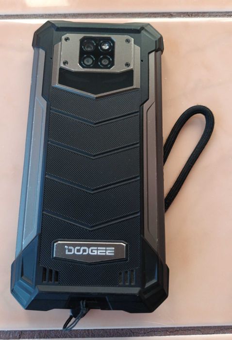 Телефон Doogee S88 Plus
