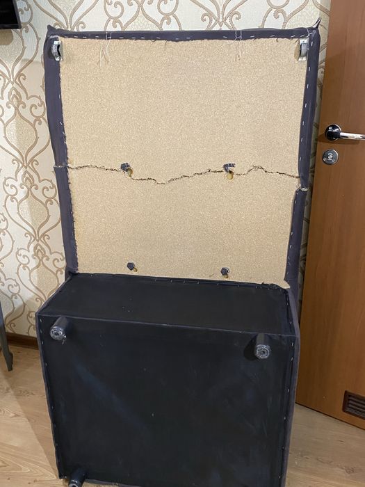 Продам диван в отличном состоянии