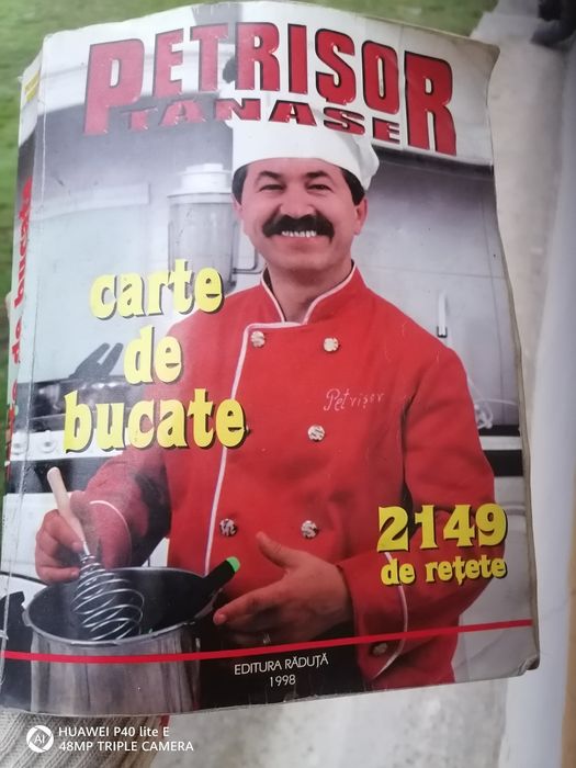 Vând sau schimb agenda electricianului