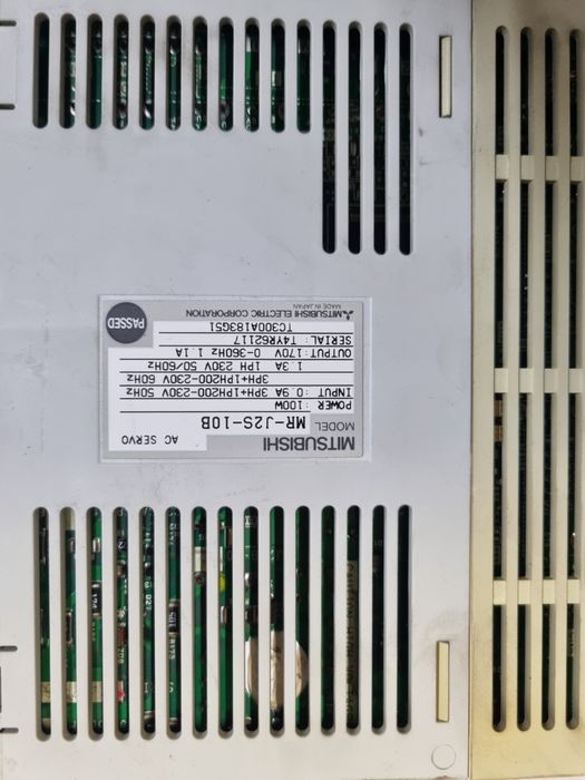 Серво управление MR-J2S-10B.