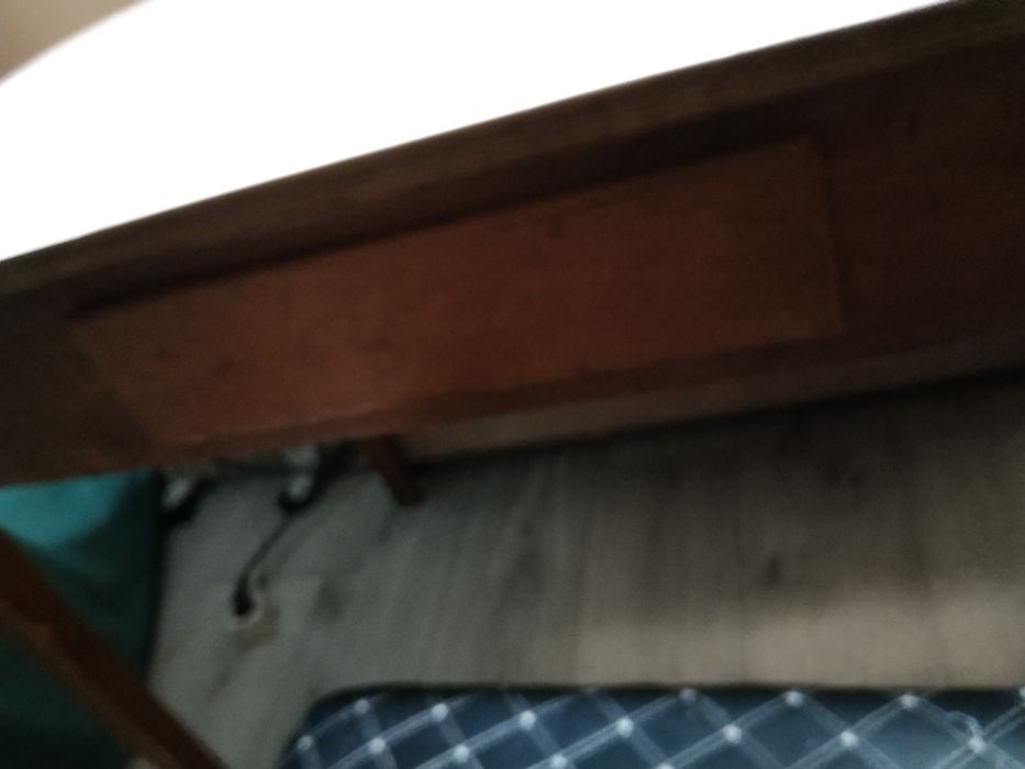 Продам кухонный стол