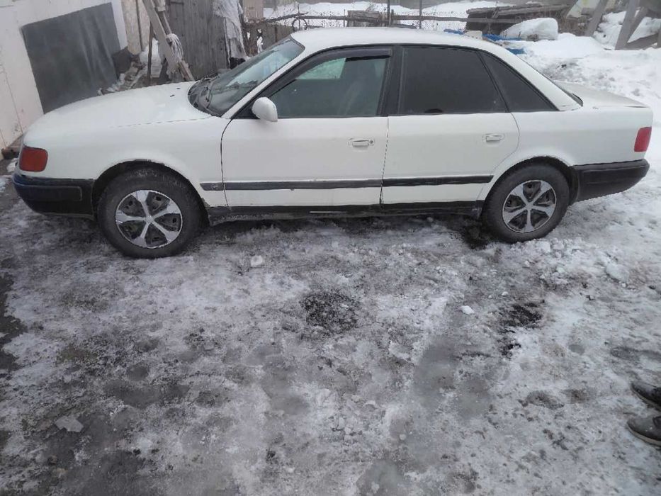 Ауди 100с4 1994год