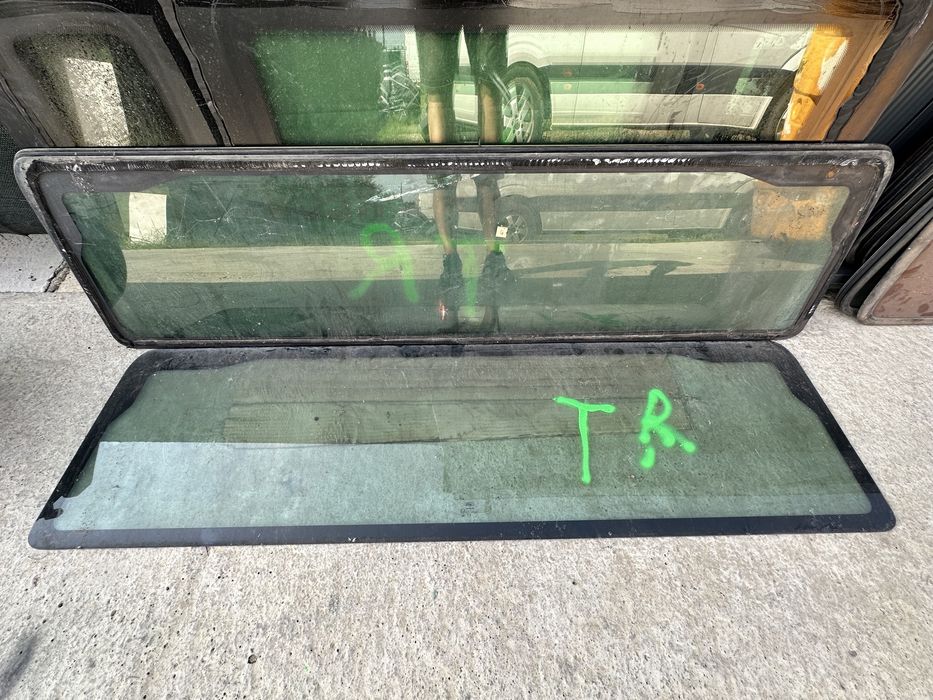 Geam cabina camioneta Iveco Daily Ford Transit Mercedes Sprinter