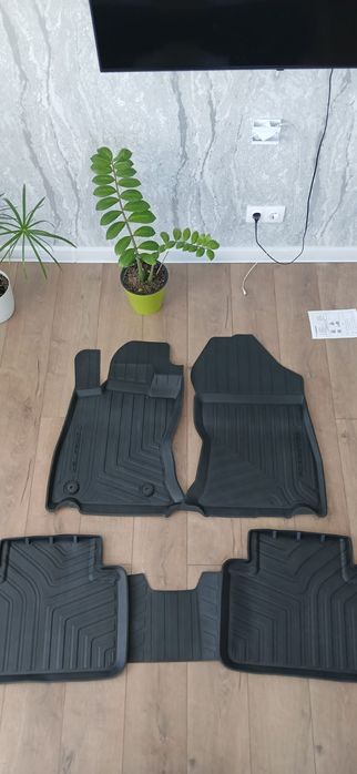 Продам коврик для SUBARU FORESTER