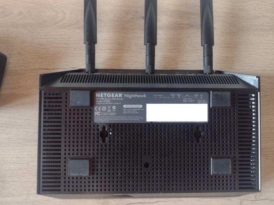 NetGear R7000 Nighthawk AC1900 Smart WiFi Router