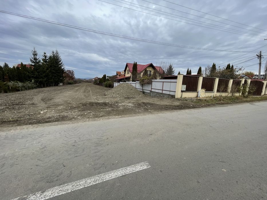 Inchiriez/vand 3565 m teren intravilan