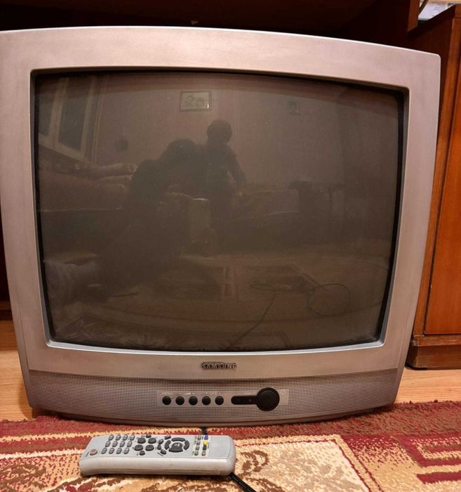 Samsung TV 20 инча