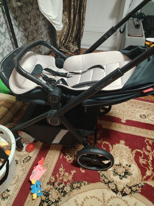 Продам коляску в хорошем состоянии