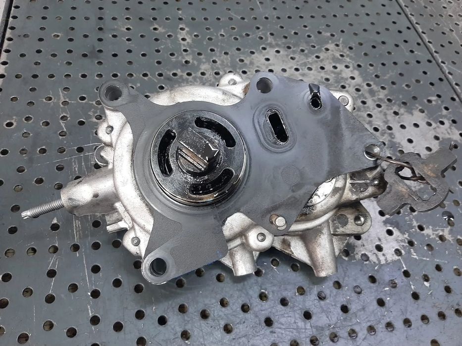 pompa vacuum 2.0 hdi peurgeot 308 ford kuga  fiat ducato citroen jumper  9674992280