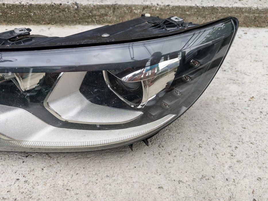 Фар за VW Tiguan Xenon LED / ВФ Тигуан Ксенон Лед