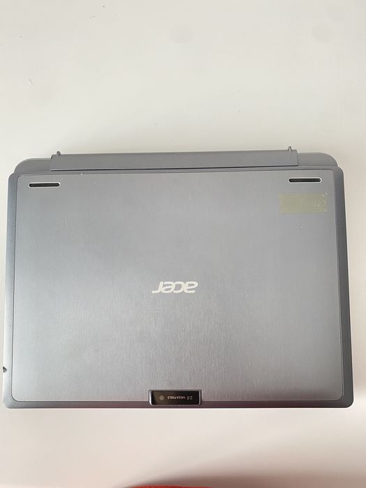 Продам ноутбук Acer One S1002