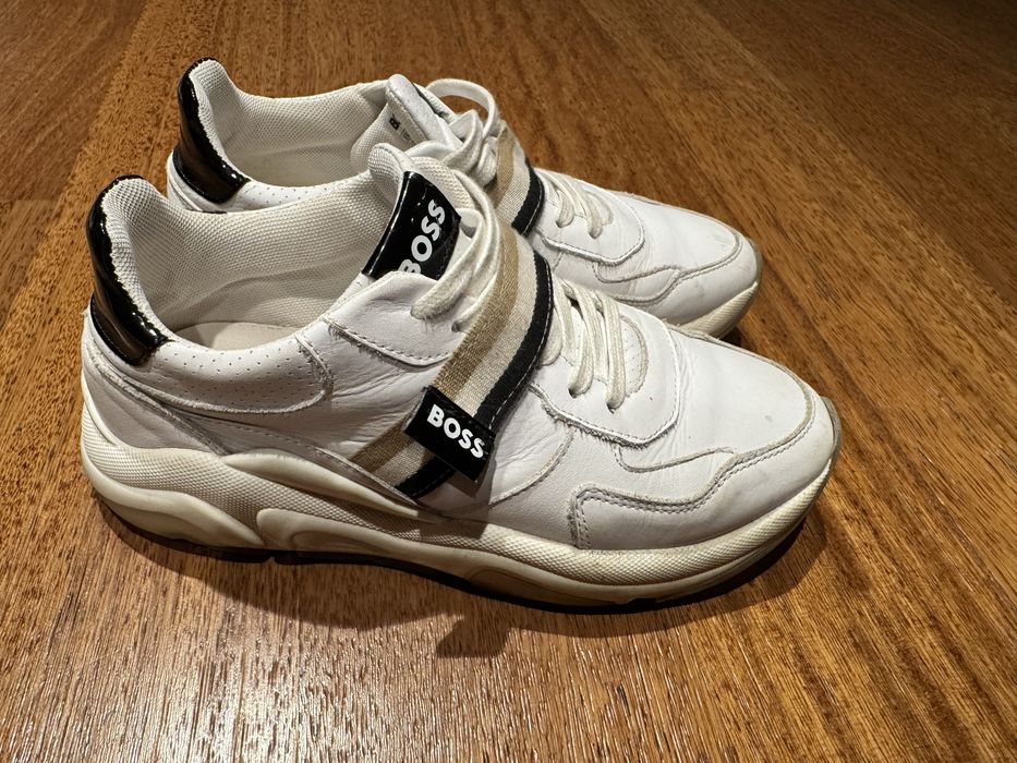 Оригинални маркови обувки New Balance 9060, Boss, Twinset и Calvin Klein/shoes/clothes/дрехи