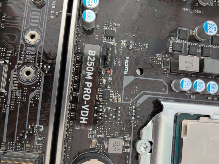 Kit I5-7600 Intel / MB MSI B250M PRO-VDH / AMD Radeon ATI