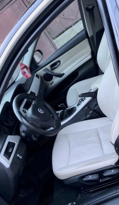 BMW 3 Series 2011 — imagine 5