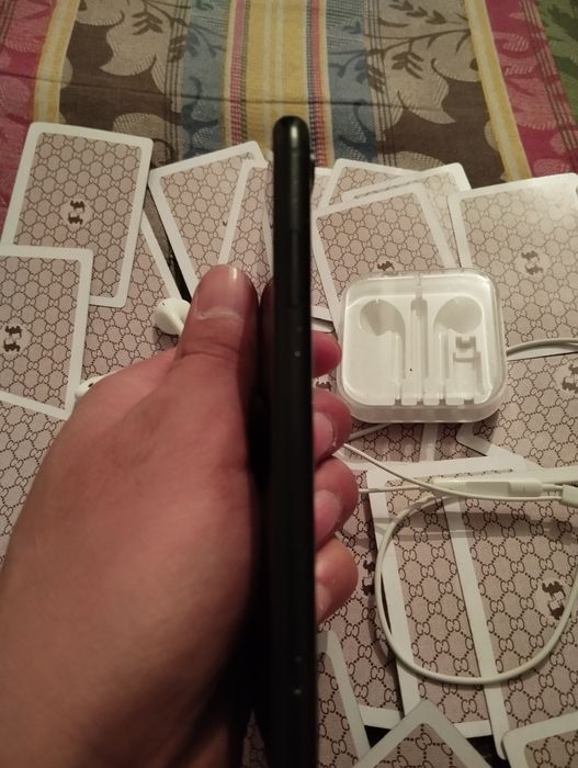 Iphone Xr juda aʼlo tel