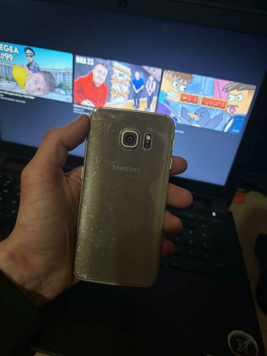 Samsung Galaxy S6 Edge Gold – funcțional, sticlă fisurată