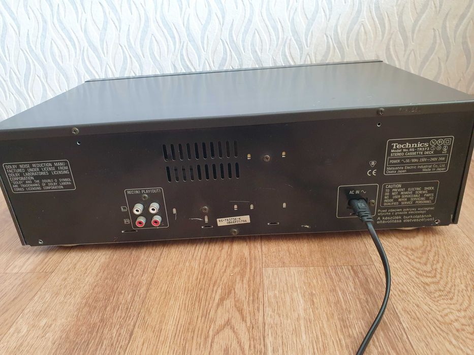 Продается дека Technics