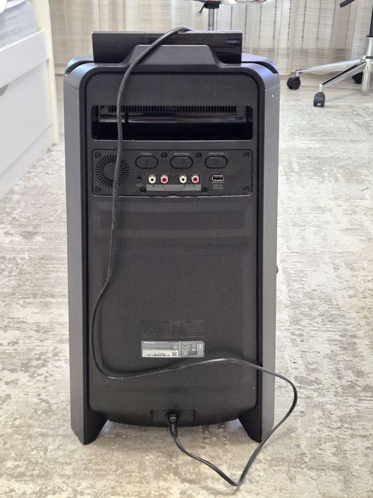 Samsung Sound Tower MX-T40 300 Вт / Bluetooth / USB / LED