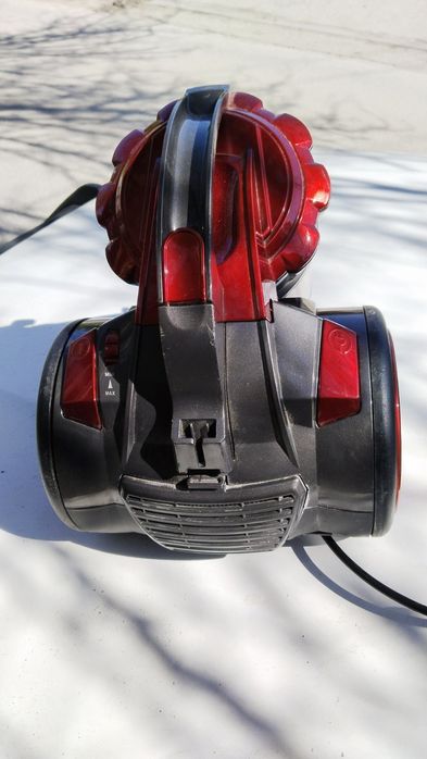 Прахосмукачка Conegliano