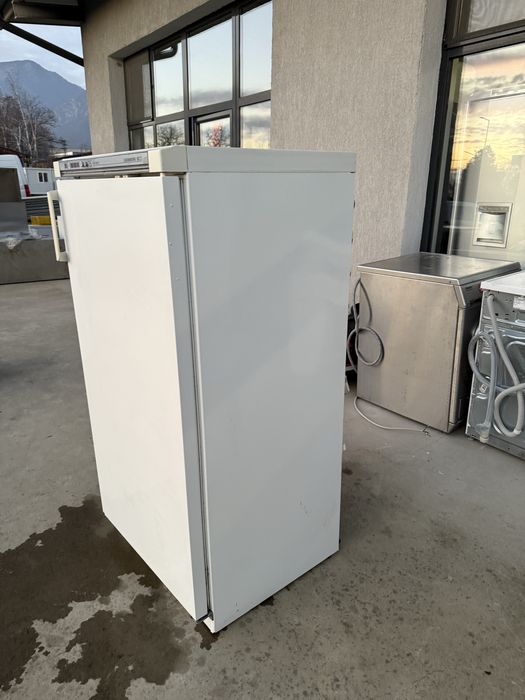 Фризер Либхер 135 см