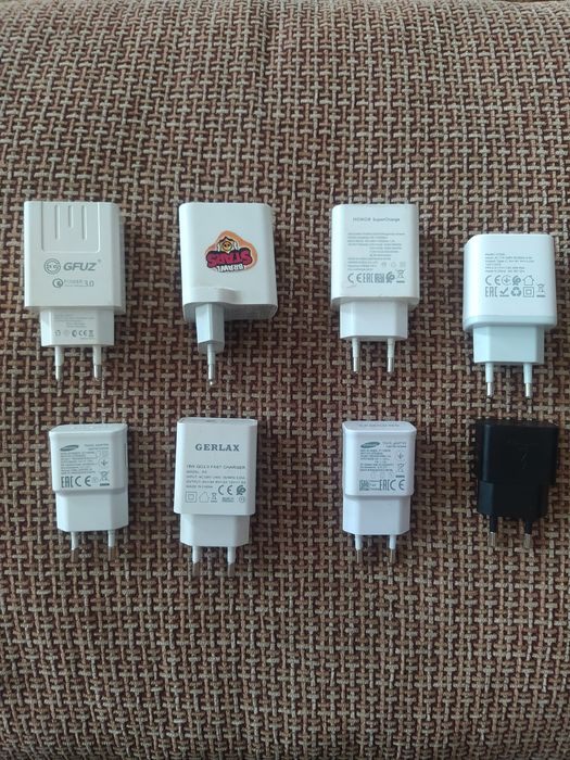 Продам зарядные устройства.