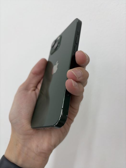 Продам iphone 13