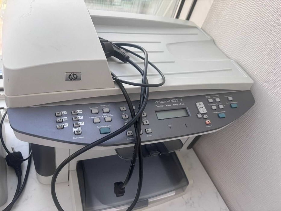 Многофункциональный принтер HP LaserJet M1522nf