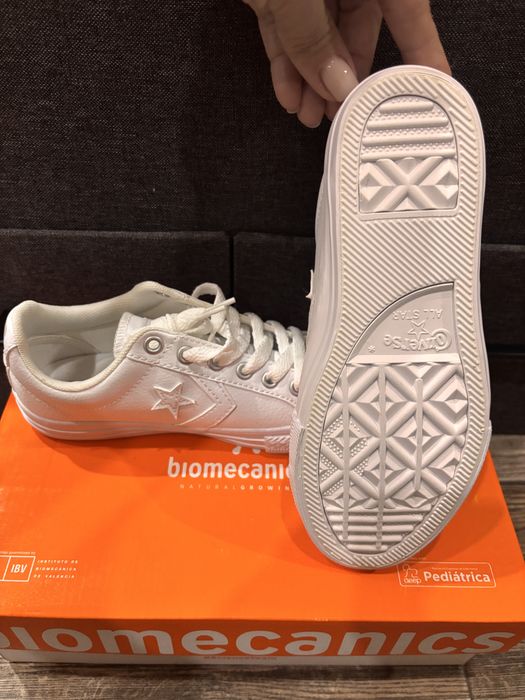 Кожени кецове Converse All Stars, EU 31,5 , чисто нови