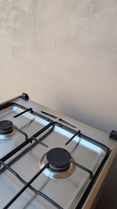 Aragaz Electrolux plită gaz cuptor electric cu ventilatie