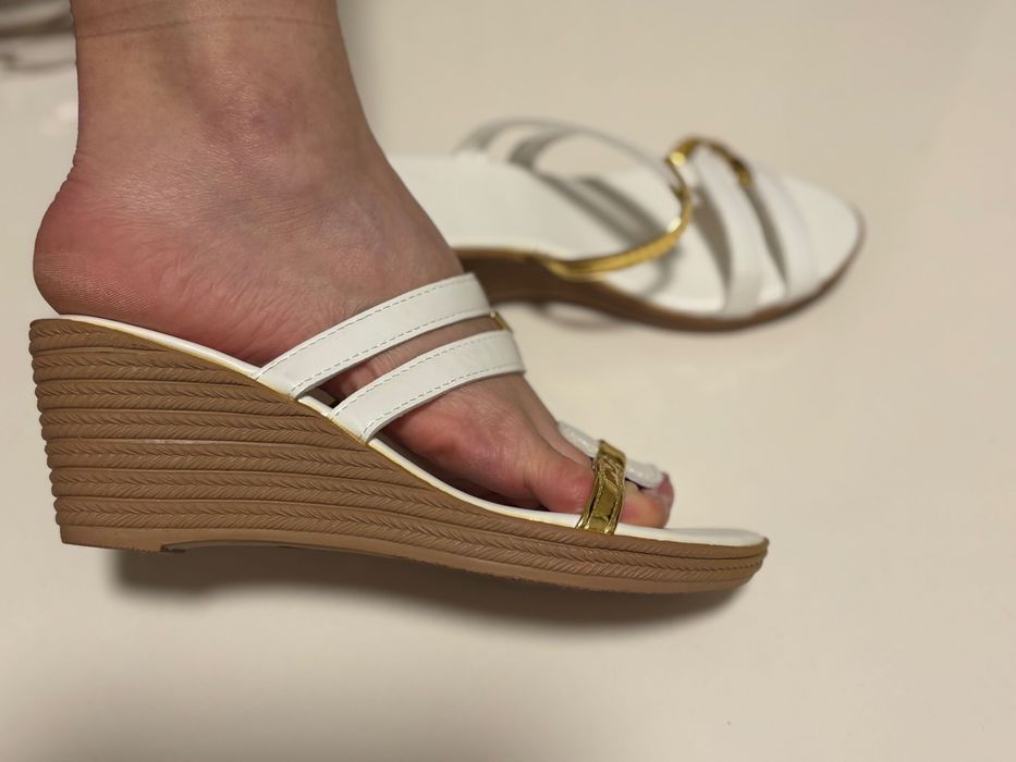 Saboți pentru vară 35