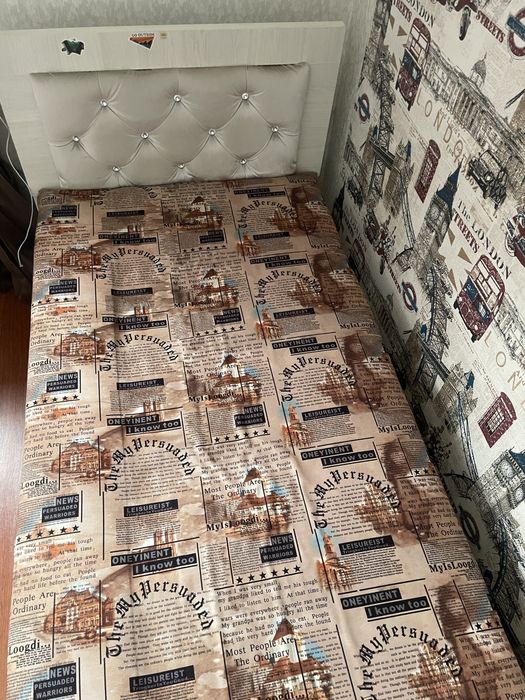 Спальная кровать