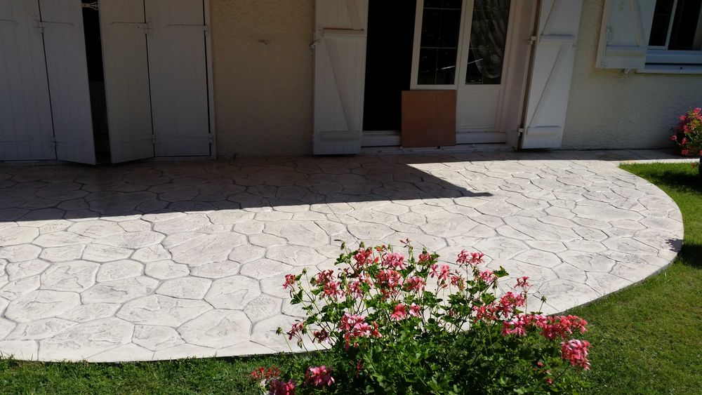 Pardoseala din Beton Dezactivat - Amperntat -Elicopterizat