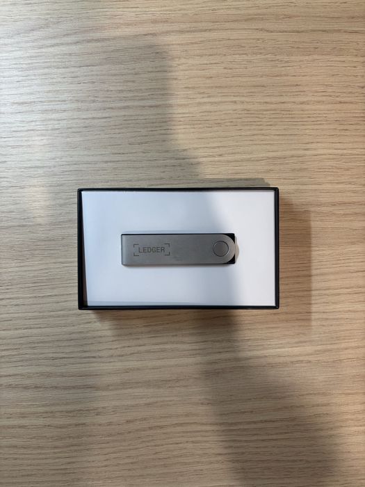 Продам Ledger Nano X