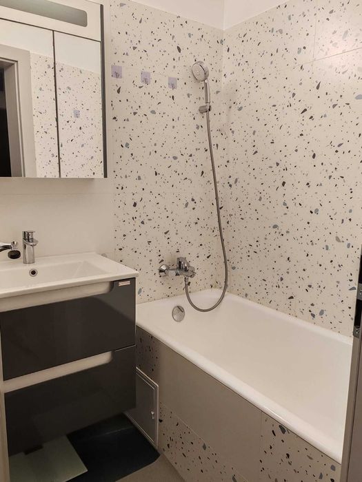 De vanzare - Apartament 2 camere zona Diham, Titan - direct proprietar