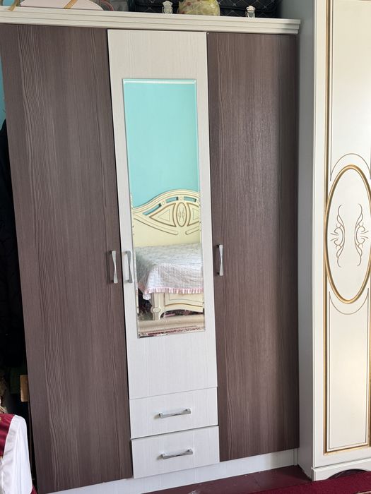 Спальный гарнитур