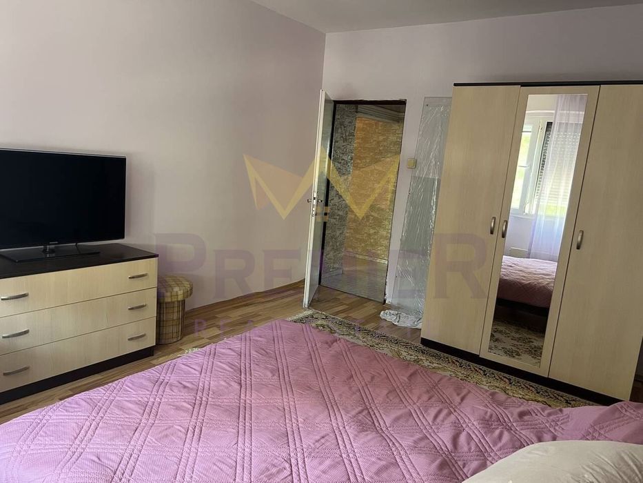 Продава се Тристаен апартамент в Пловдив, Христо Смирненски - 91 кв.м за 1561 €/кв.м - Снимка #3