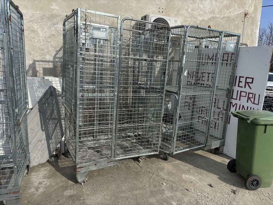 Boxpalet din plastic si metalic