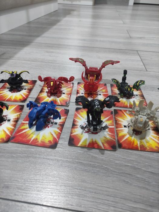 Старые игрушки Бакуган