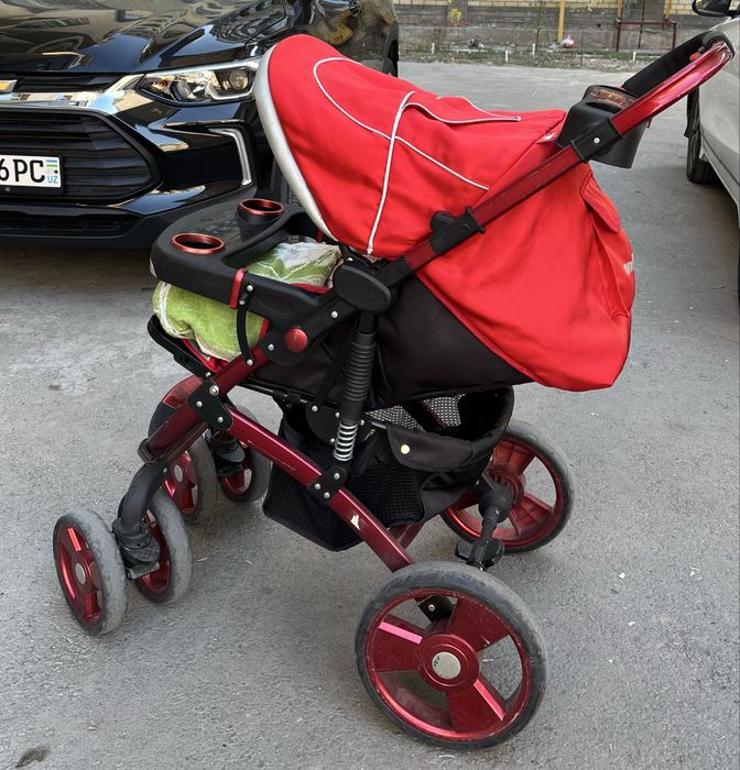 Kolyaska sotiladi kachestvasi zo’r 500ming so’m