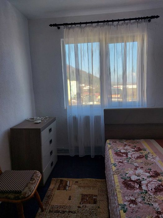 Inchiriez apartament in Zarnesti, Tohan Blocuri