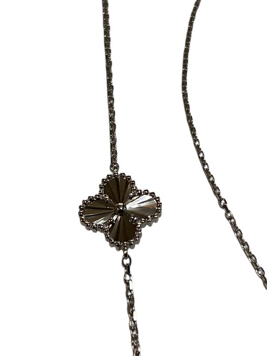 Сребърно колие и гривна нови