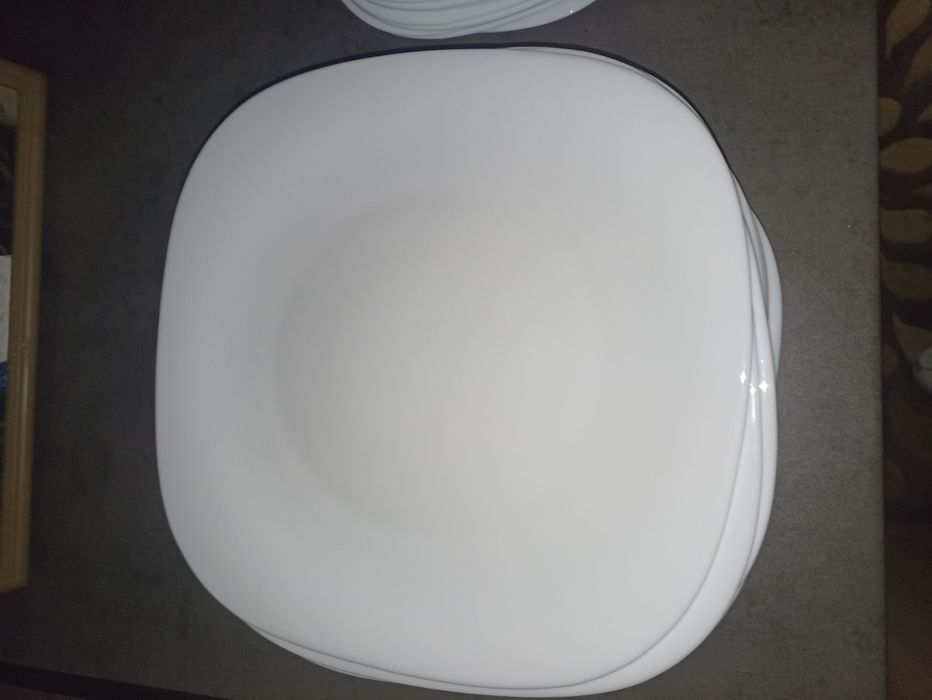 Чинии два размера 24броя