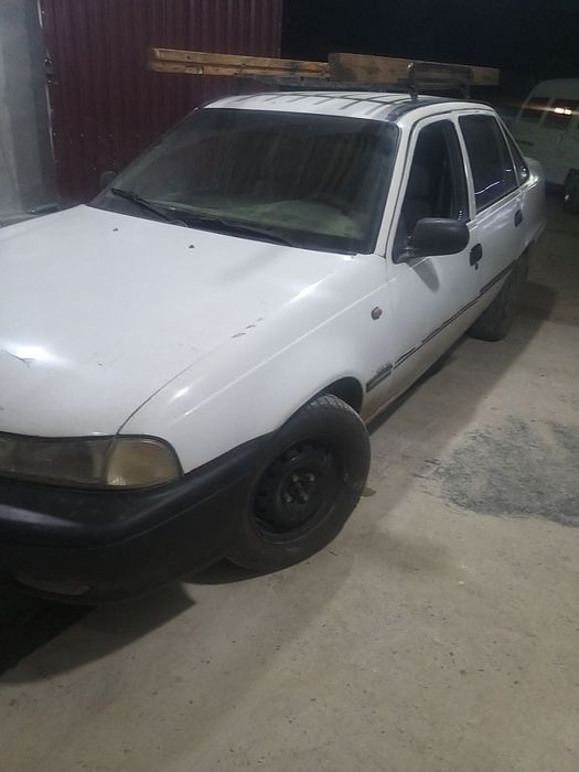 Нексия 1 сотилади