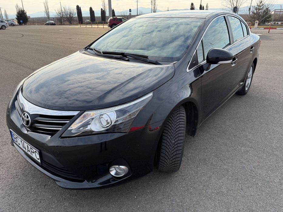 Toyota Avensis Toyota Avensis 1.8 benzină Edition S Automatǎ