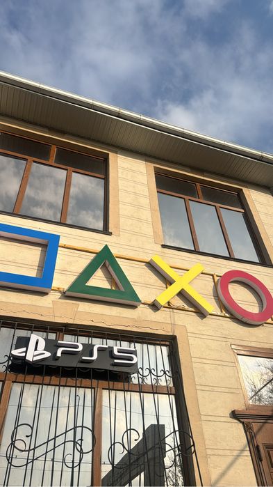 Вывеска PS5 наружная реклама