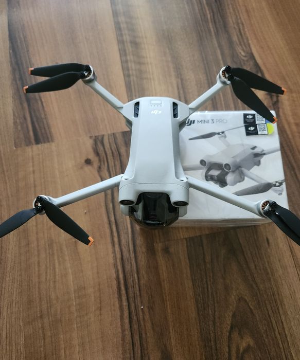 Дрон DJI Mini 3 Pro
