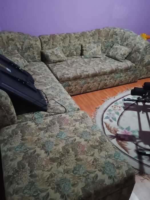 Colțar sufragerie în stare foarte buna.