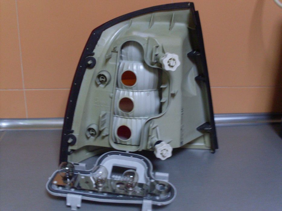 Заден десен стоп- габарит за Астра Г.