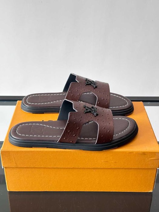 Papuci / Slapi Louis Vuitton Premium - mai multe modele