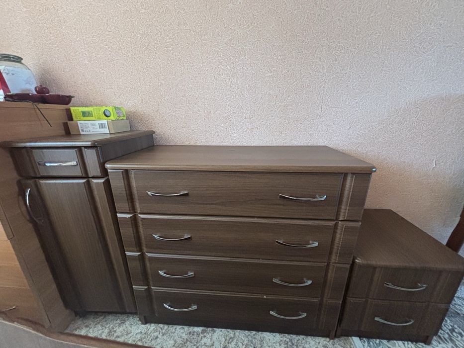 Спальный гарнитур